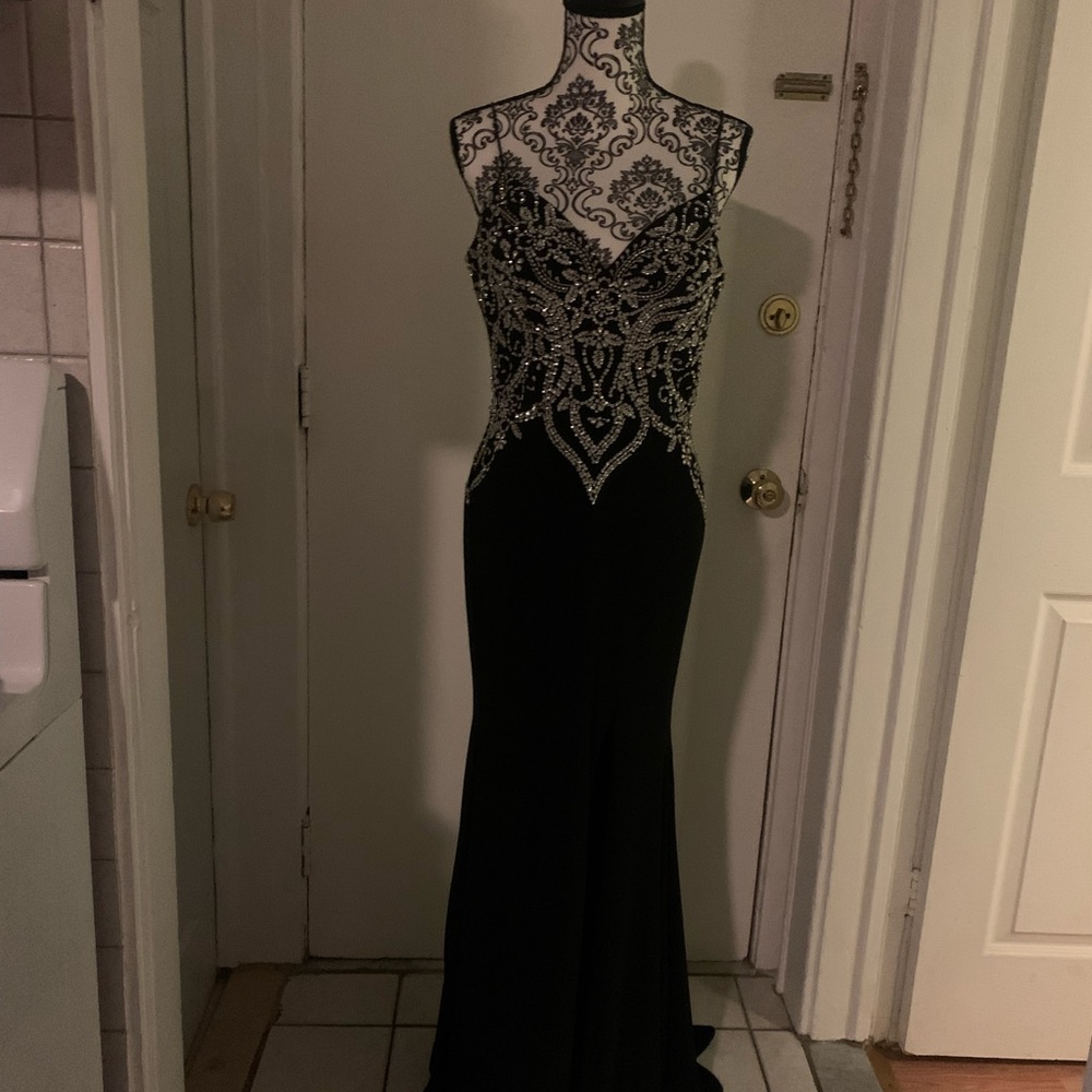 Camiel  size 8 li g , black with stones decorated beautiful prom dress !